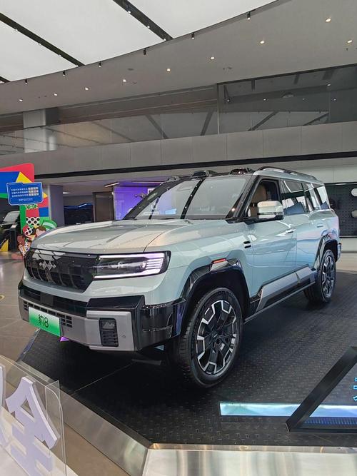 惠州239比亚迪方程豹硬派越野的爆款，英菲尼迪35周年与你共成长